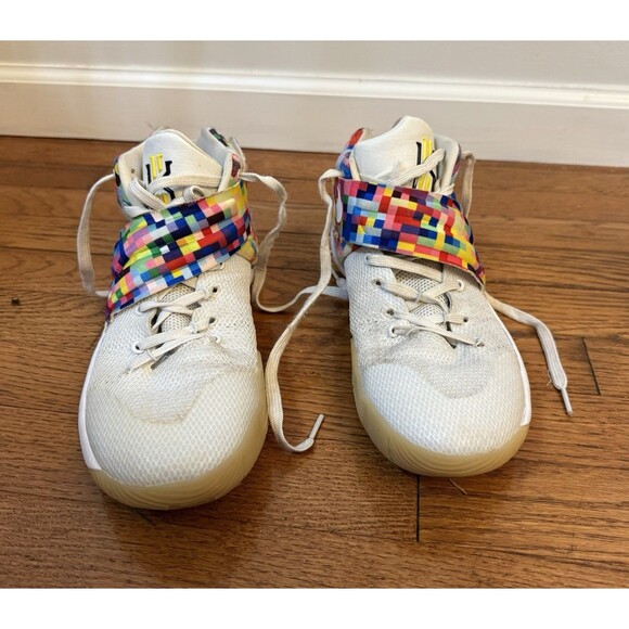 2015 Nike Kyrie 2 Rainbow Multicolor Basketball Shoes US Size 7, Model 820537-68 - Picture 2 of 11
